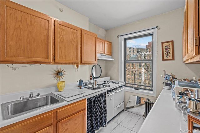 3398 Wayne Avenue G61, Bronx, NY 10467