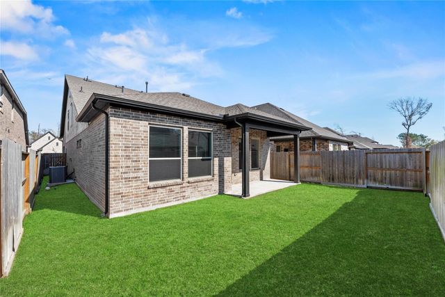 7330 Lake Arrowhead Lane, Porter, TX 77365