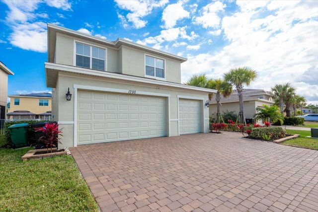 1700 NW Vivanco Street, Port St. Lucie, FL 34986