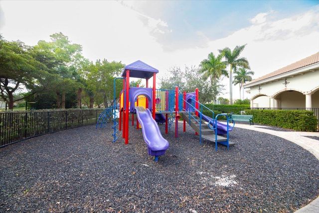 1700 NW Vivanco Street, Port St. Lucie, FL 34986