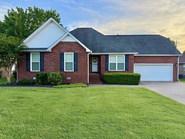 308 Acorn Ct, Smyrna, TN 37167