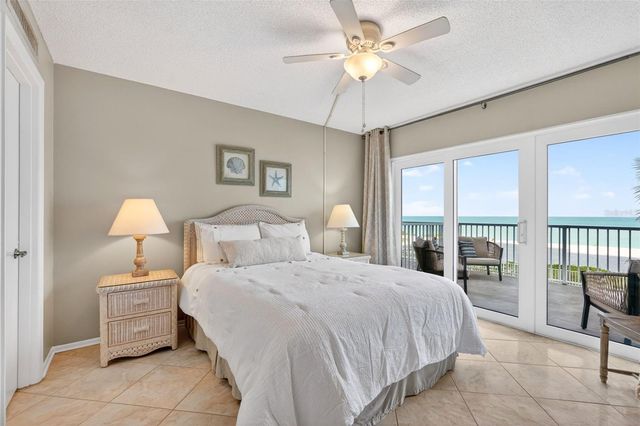 633 ALHAMBRA ROAD 205, Venice, FL 34285