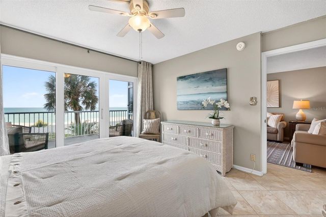 633 ALHAMBRA ROAD 205, Venice, FL 34285
