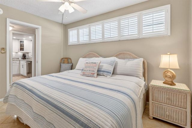 633 ALHAMBRA ROAD 205, Venice, FL 34285