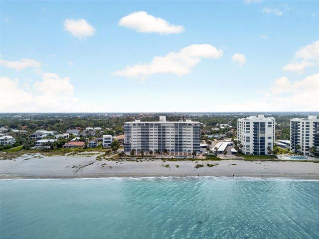 633 ALHAMBRA ROAD 205, Venice, FL 34285