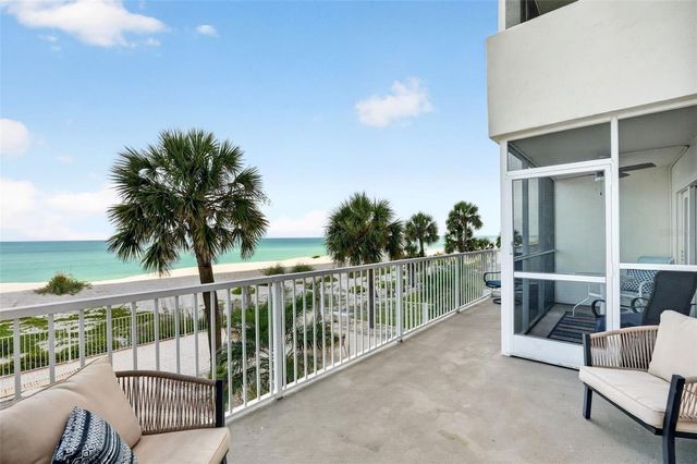 633 ALHAMBRA ROAD 205, Venice, FL 34285