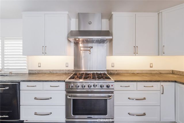 1215 W Bloomwood Road, Rancho Palos Verdes, CA 90275