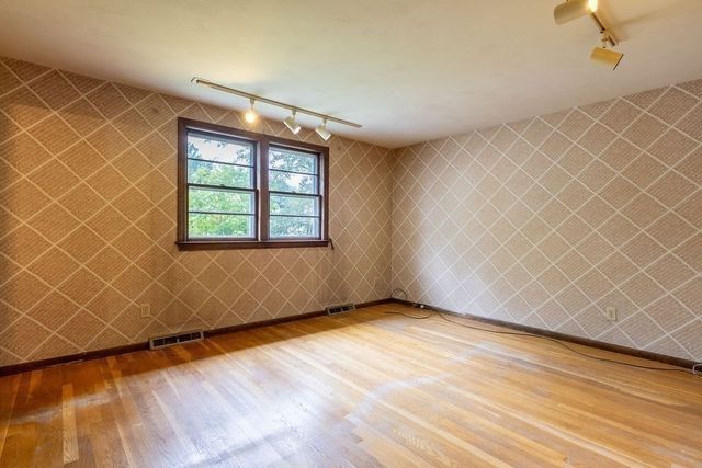 15 Casey, Canton, MA 02021