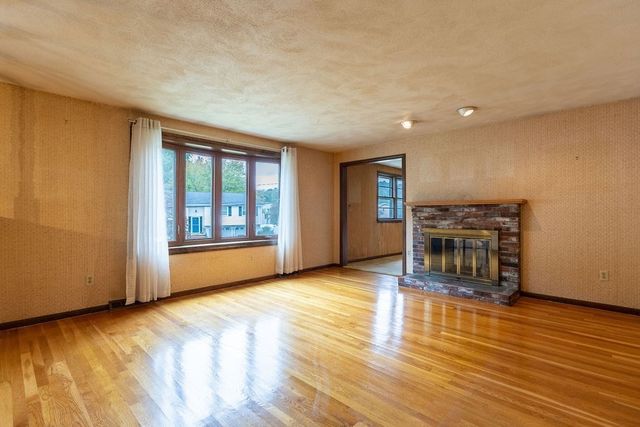15 Casey, Canton, MA 02021