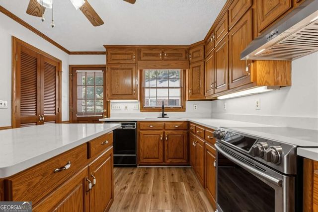 4393 Hale Place SW, Lilburn, GA 30047