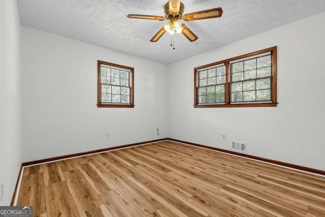 4393 Hale Place SW, Lilburn, GA 30047