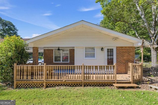 4393 Hale Place SW, Lilburn, GA 30047