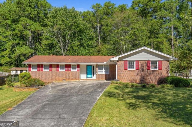 4393 Hale Place SW, Lilburn, GA 30047