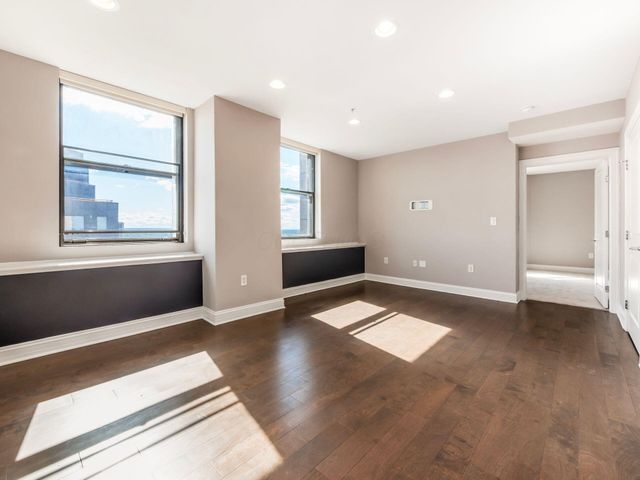 50 W Broad Street, 2801, Columbus, OH 43215