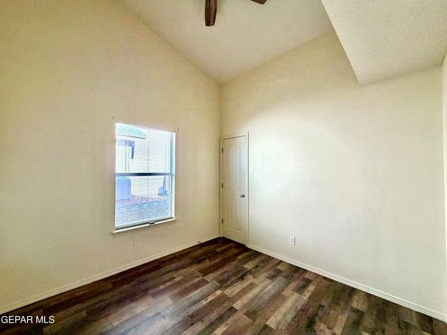 436 Oakhurst Lane, Horizon City, TX 79928