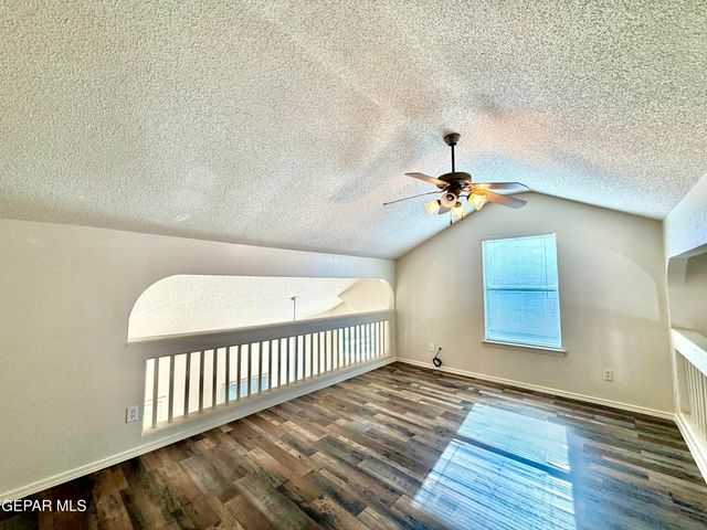 436 Oakhurst Lane, Horizon City, TX 79928