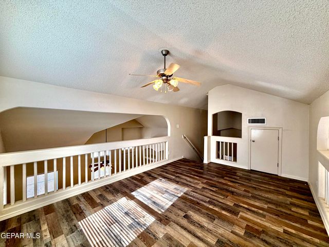 436 Oakhurst Lane, Horizon City, TX 79928