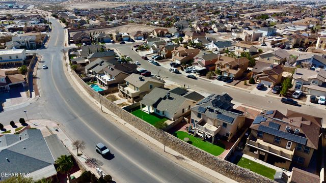 436 Oakhurst Lane, Horizon City, TX 79928