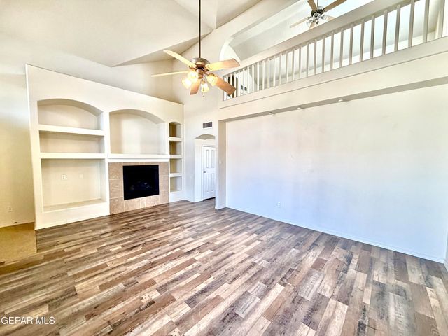 436 Oakhurst Lane, Horizon City, TX 79928