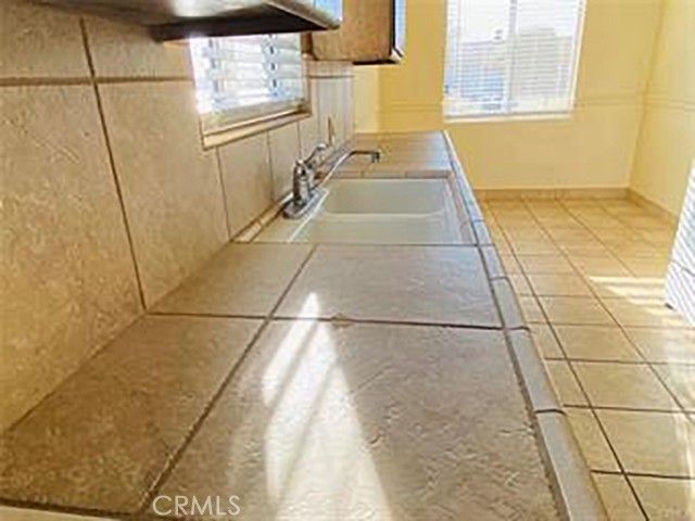 714 El Toro, Bakersfield, CA 93304