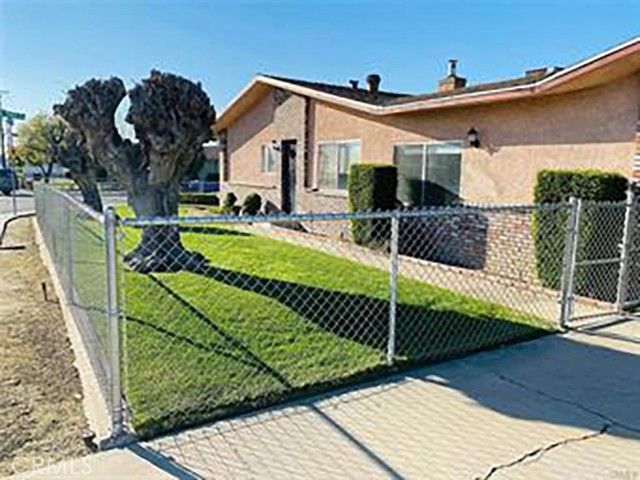 714 El Toro, Bakersfield, CA 93304