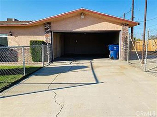 714 El Toro, Bakersfield, CA 93304