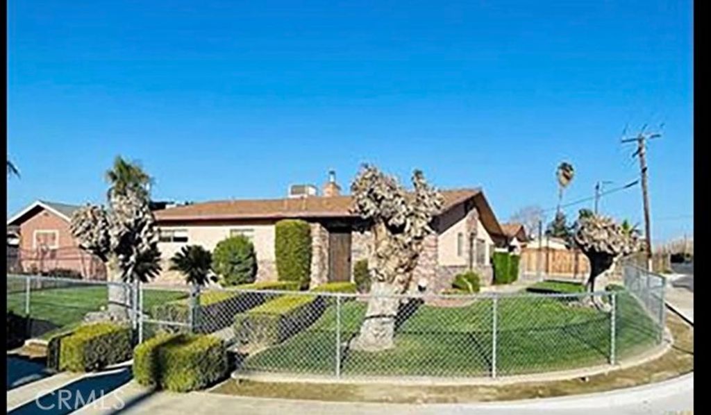 714 El Toro, Bakersfield, CA 93304