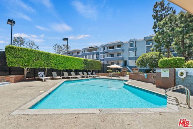 310 Tahiti Way 103, Marina Del Rey, CA 90292