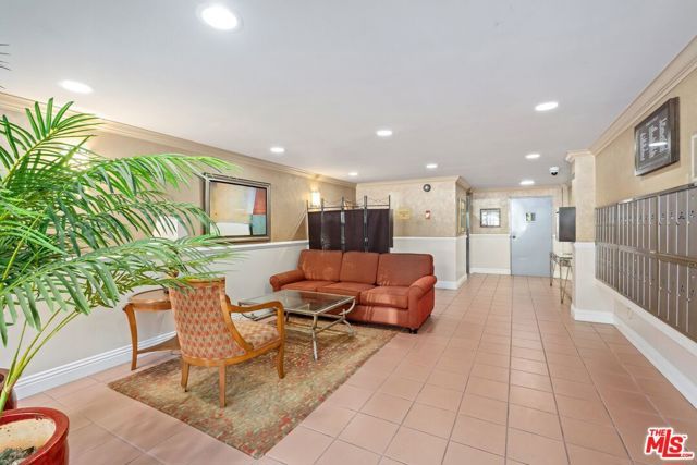 310 Tahiti Way 103, Marina Del Rey, CA 90292