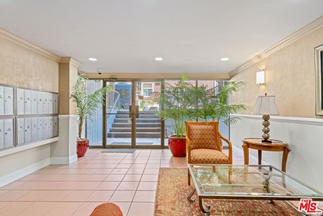 310 Tahiti Way 103, Marina Del Rey, CA 90292