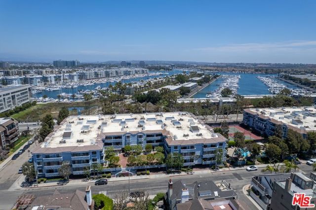 310 Tahiti Way 103, Marina Del Rey, CA 90292