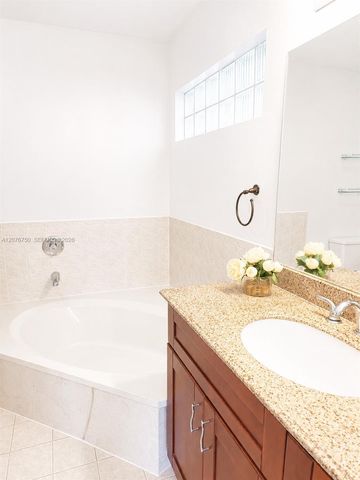 405 Kelly Lane, Weston, FL 33326