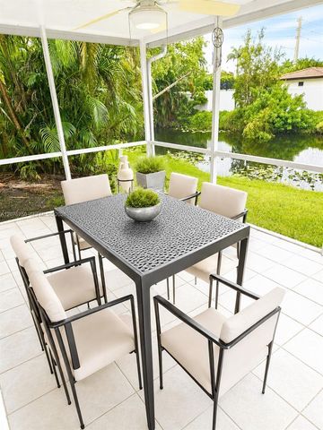405 Kelly Lane, Weston, FL 33326