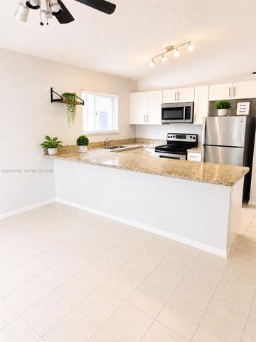 405 Kelly Lane, Weston, FL 33326
