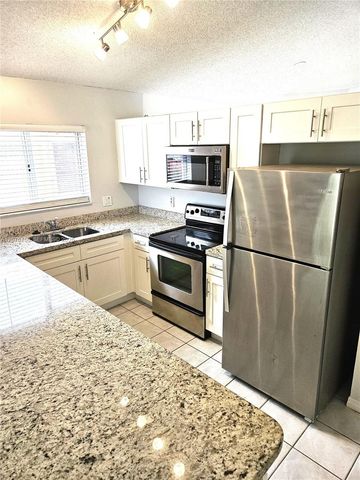 405 Kelly Lane, Weston, FL 33326