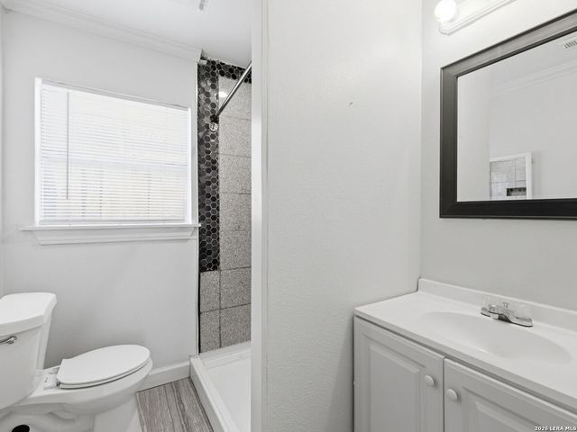 2014 Hays St, San Antonio, TX 78202