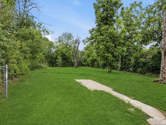 2014 Hays St, San Antonio, TX 78202