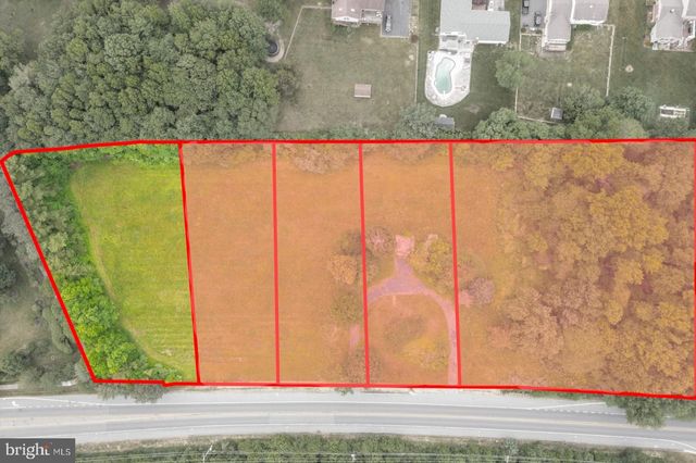 3213 WRANGLE HILL RD, Bear, DE 19701