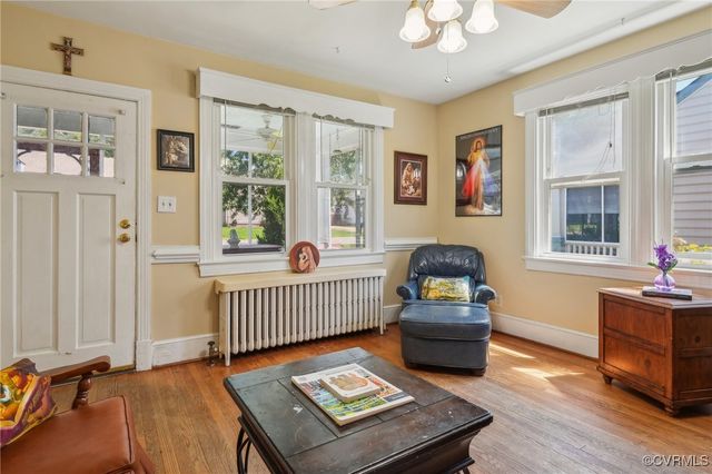 2207 Byron St, Richmond, VA 23222