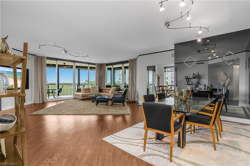 425 Cove Tower DR 504, NAPLES, FL 34110 — photo 3