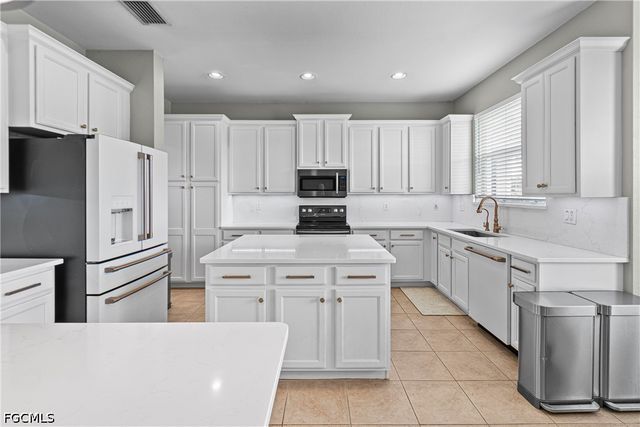 11280 Pond Cypress ST, Fort Myers, FL 33913