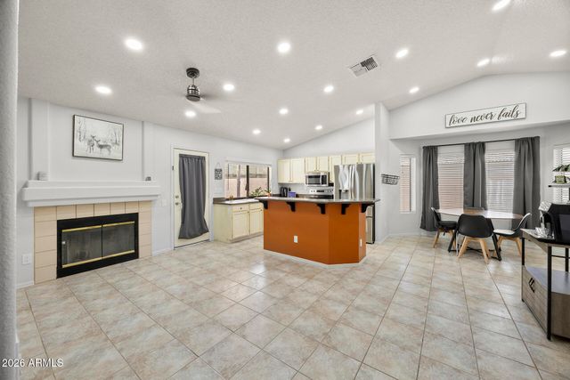 3055 N 64TH Street, Mesa, AZ 85215