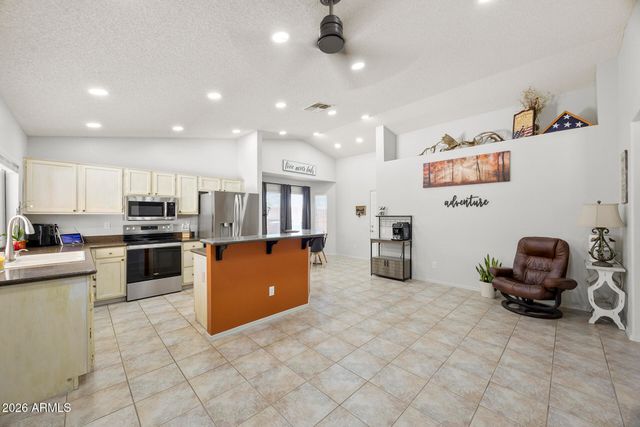 3055 N 64TH Street, Mesa, AZ 85215