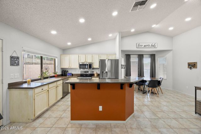 3055 N 64TH Street, Mesa, AZ 85215