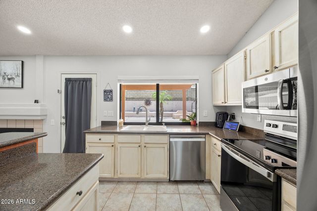 3055 N 64TH Street, Mesa, AZ 85215