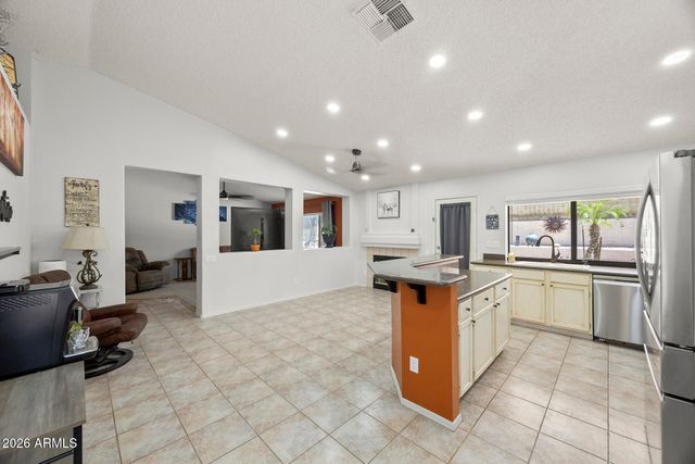 3055 N 64TH Street, Mesa, AZ 85215