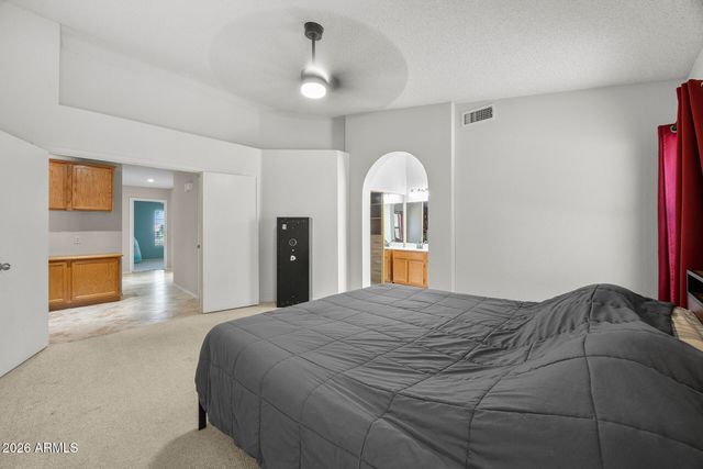3055 N 64TH Street, Mesa, AZ 85215