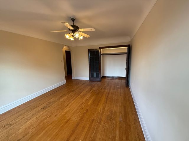 3148 Harlem Avenue 2G, Riverside, IL 60546