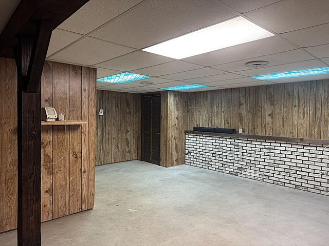 11108 N 550 E, Demotte, IN 46310