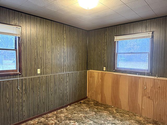 11108 N 550 E, Demotte, IN 46310